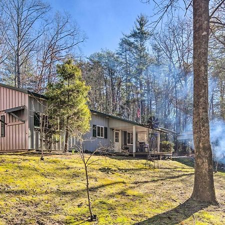 Penrose Home With Covered Deck And Fire Pit! Exterior foto